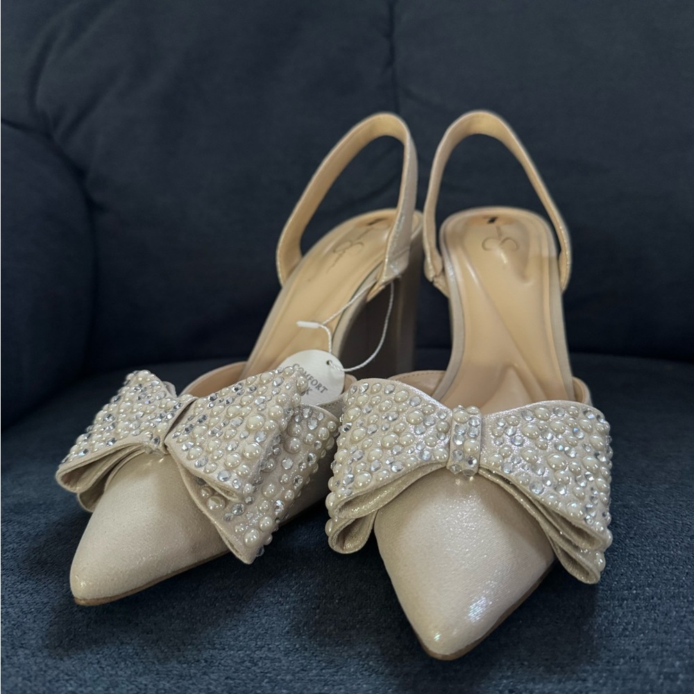 Jessica Simpson Cream Pearl Bow Heels